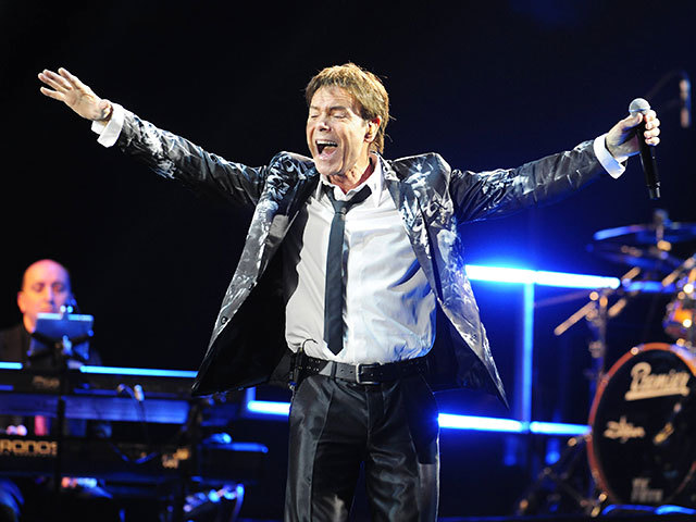 Подчеркивается, что артист добровольно встретился с полицейскими и ответил на все вопросы.