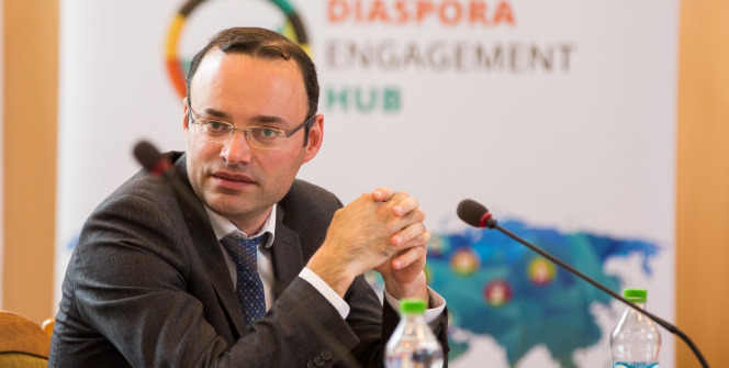 Госсекретарь минюста подал в отставку.