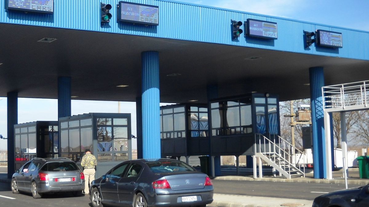 Молдаванам за границей рекомендовано обращаться в миграционные службы.