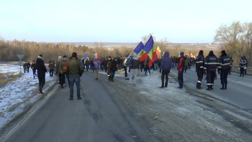 Participanții la protestele de duminică riscă amendă sau închisoare. Foto: moldova24.info