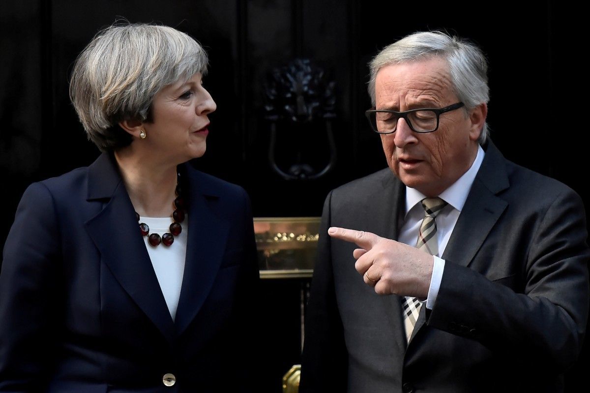 Мэй встретится с Юнкером перед голосованием по Brexit в Палате общин.