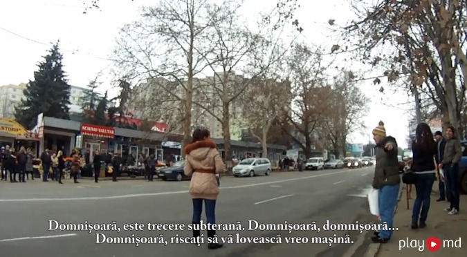 Активисты общественного движения «СтопХам Молдова», борющиеся с нерегламентированной парковкой в Кишиневе, решили взяться и за "перевоспитание" пешеходов.