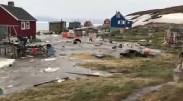 Patru persoane au fost date dispărute într-o localitate din vestul Groenlandei. 