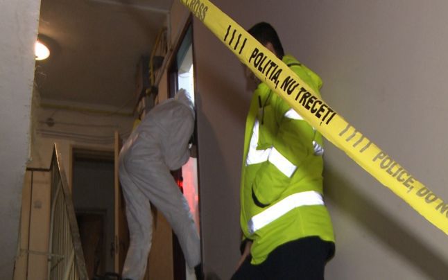 Un bărbat din capitală a fost omorât cu cruzime în locuinţa sa de amicul său de pahar.