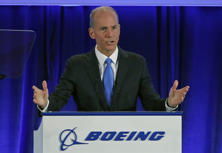 55-летний Мюленбург занимал пост гендиректора Boeing с 2015 года. 