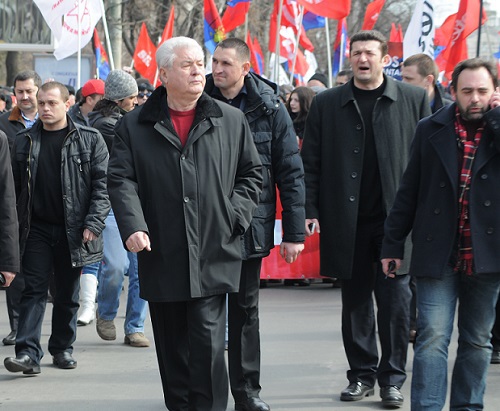 Мушук сказал, что его, а также других депутатов от Партии коммунистов пытались подкупить.