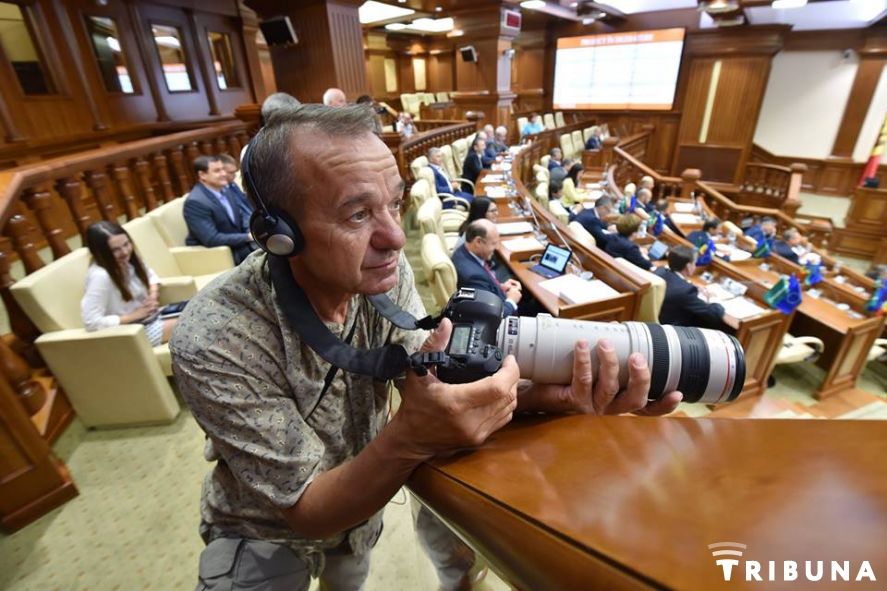  Валерий Корчмарь работал в качестве фотографа президента Владимира Воронина.