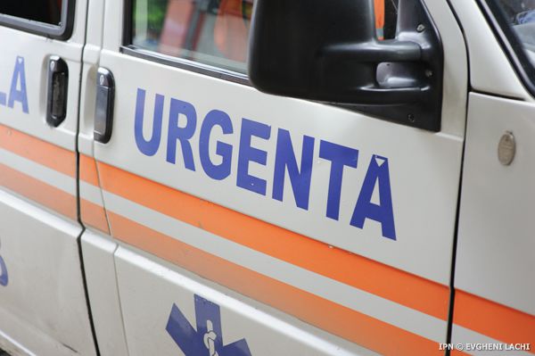 Șase persoane au avut nevoie de îngrijiri medicale în urma protestelor organizate astăzi în jurul Parlamentului. Foto: ipn.md