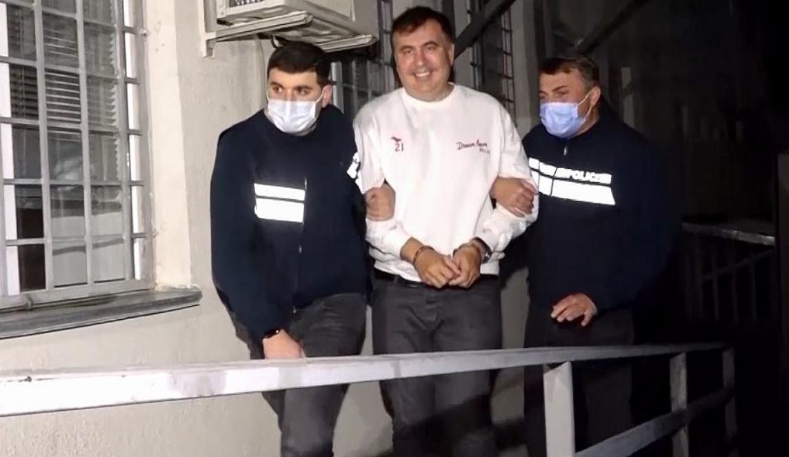 Саакашвили объявил голодовку после задержания в Грузии.