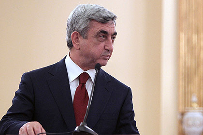 Президент Армении Серж Саргсян предложил подписать договор о присоединении Армении к ЕАЭС до 15 июня 2014 года.