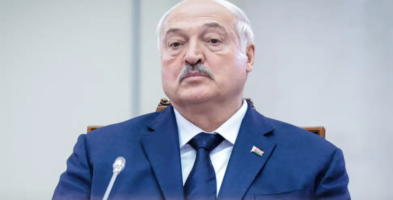 Лукашенко велел отправлять "нерадивых" аграриев в армию.