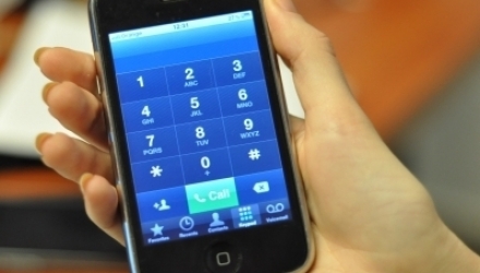Moldovenii îşi vor putea plăti facturile prin intermediul unei aplicaţiei „Portmoneul mobil”.