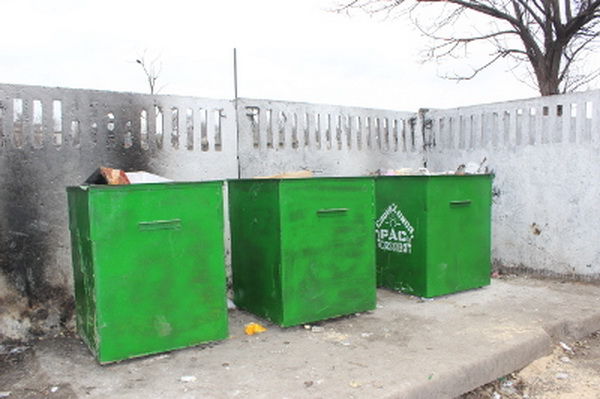 15 новых контейнеров были приобретены за счет городского бюджета.