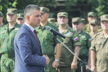 Вадим Красносельский всегда выступал за сохранение в регионе миротворцев РФ. 