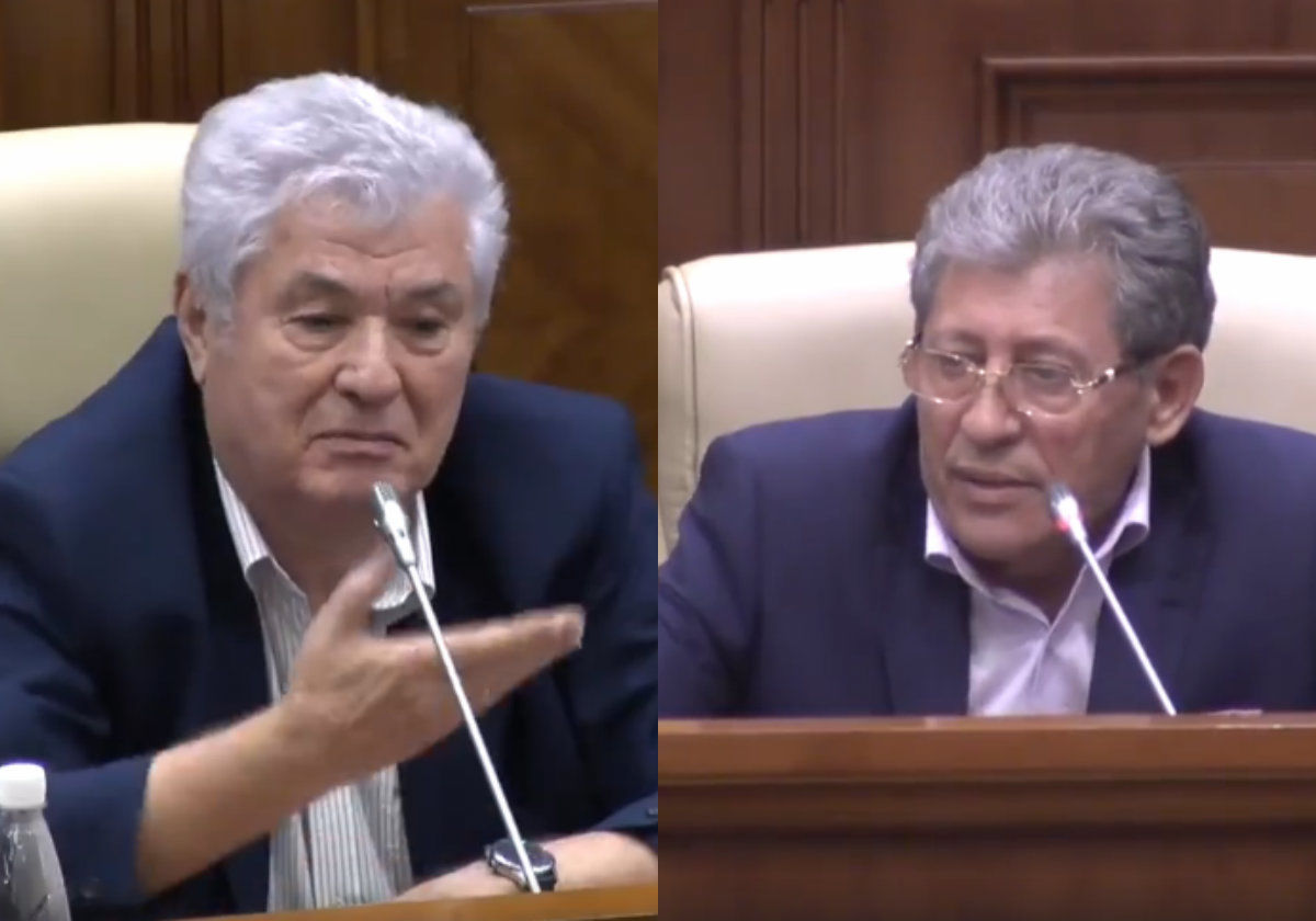Михай Гимпу внезапно заступился за председателя ПКРМ Владимира Воронина и попросил дать ему слово.