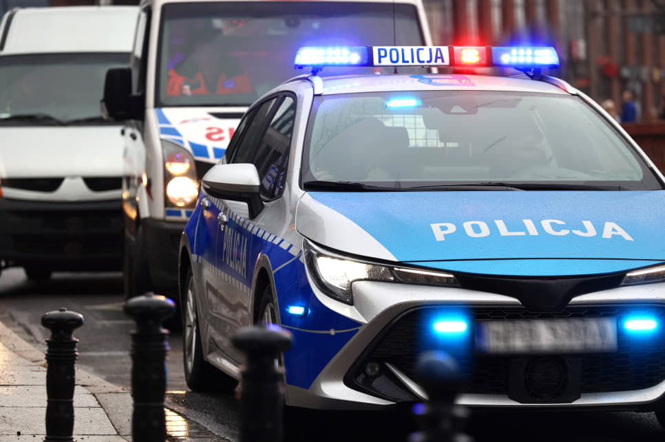 В Варшаве вооруженный кастетами и мачете мужчина ранил полицейских.