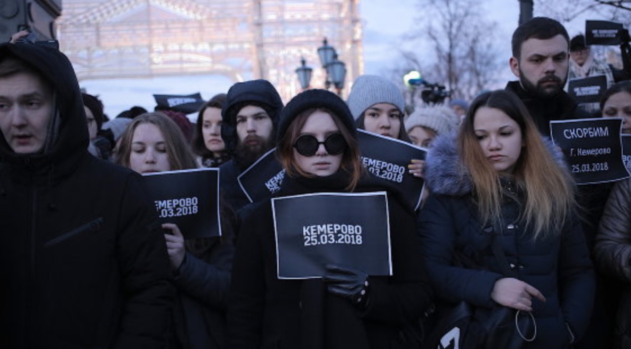 Kemerovo: Liste cu oameni dispăruți și neîncredere în autorități