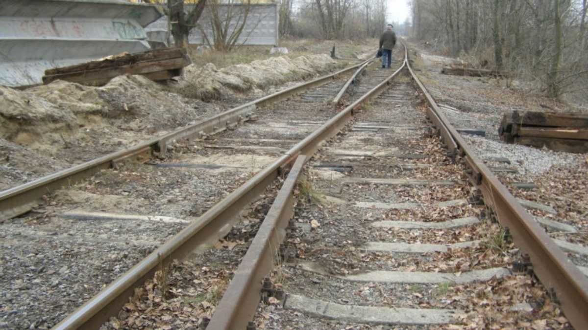 Железнодорожного сообщения между Беларусью и Украиной больше нет.