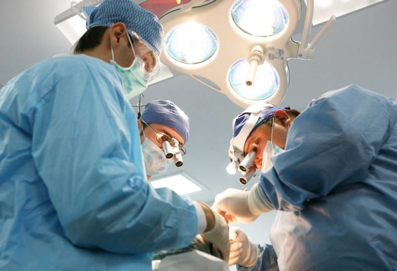 Intervenția de transplant a durat aproximativ cinci ore.