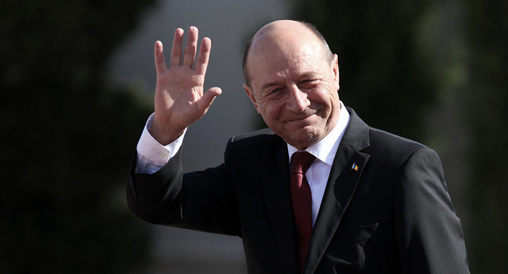 Băsescu a participat la o întâlnire cu cetățenii din Nisporeni