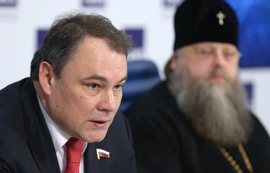Vicespeakerul Dumei de Stat a Federaţiei Ruse, Piotr Tolstoi.