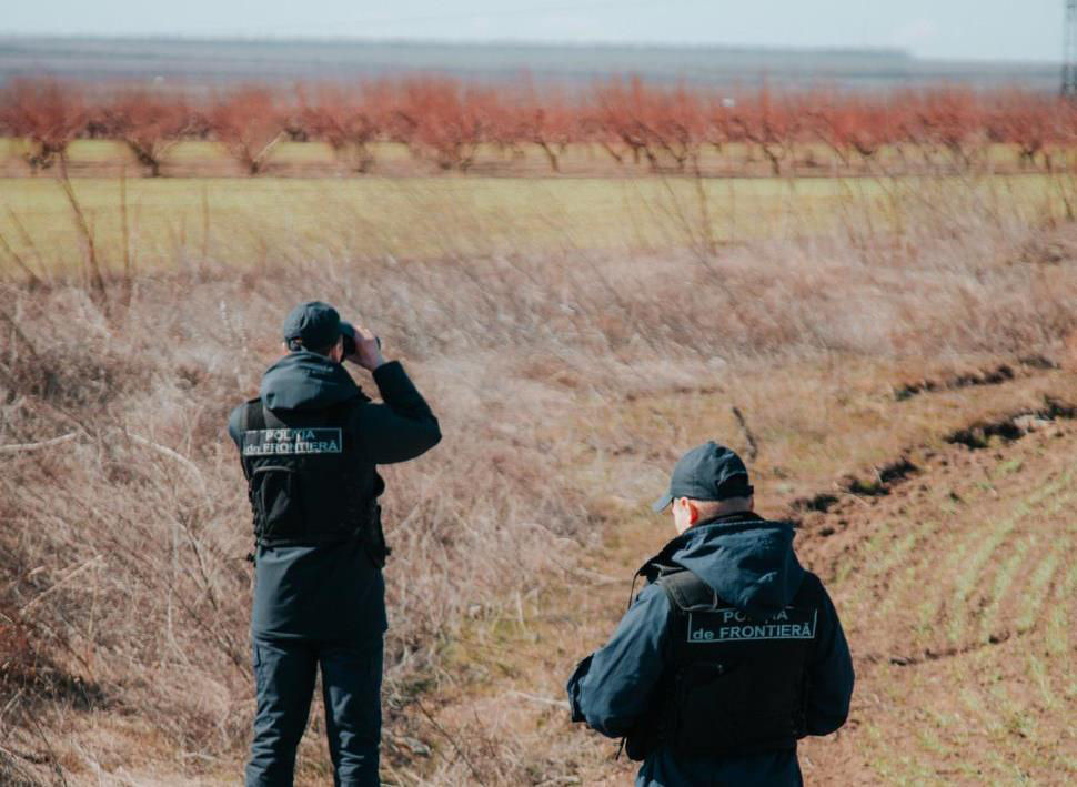 Граждане Украины пытались нелегально пересечь молдо-украинскую границу.