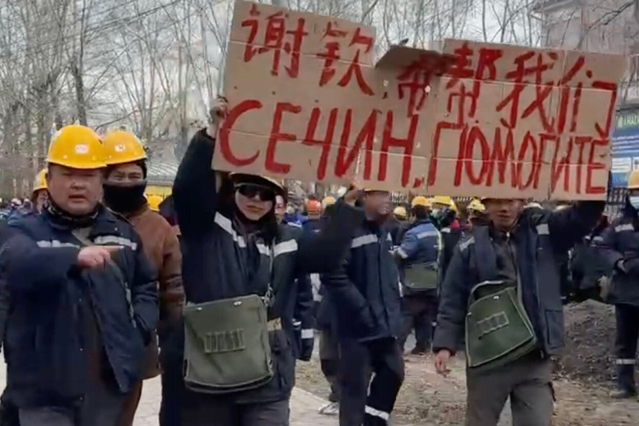 Muncitorii chinezi protestează în Rusia: Nu primesc salariile.