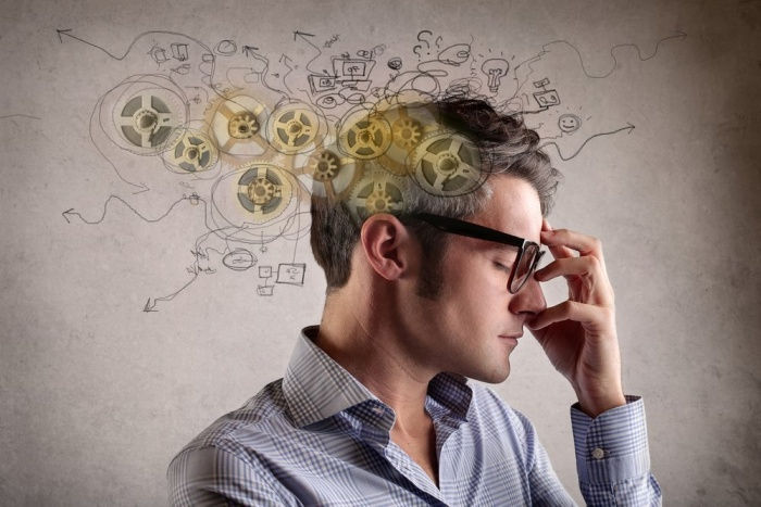 Психологи узнали, как люди меняют свою личность.