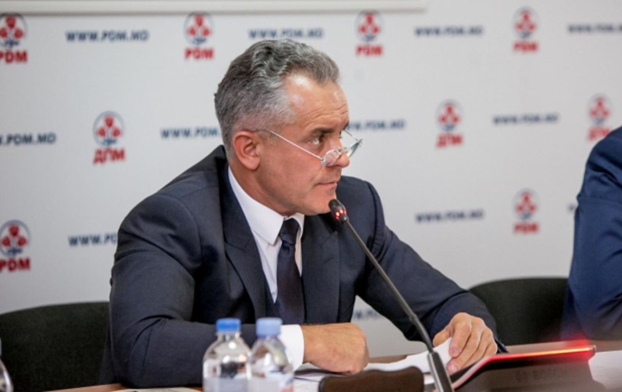 Vlad Plahotniuc dă asigurări că UE nu a condiționat acordarea asistenței financiare de 100 de milioane de euro cu renunțarea modificării sistemului electoral așa cum au speculat unii politicieni și instituții media.