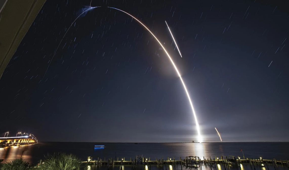 SpaceX осуществила очередной запуск спутников Starlink.