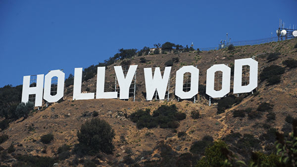 Покупатели, желающие жить поблизости от знаменитого знака Hollywood, должны быть готовы выложить сумму от $1,5 млн.