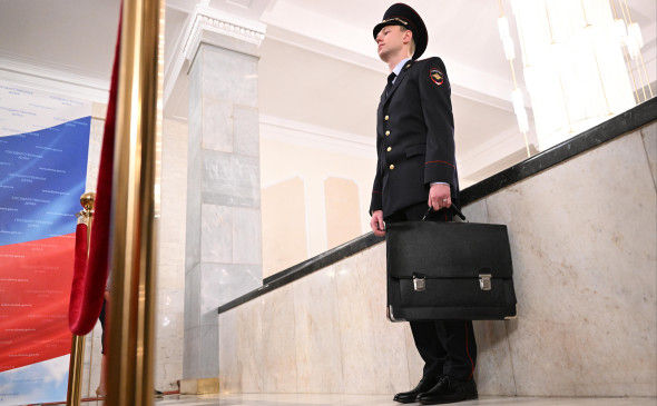 В Госдуме РФ предложили снять бронь по мобилизации с депутатов и сенаторов.