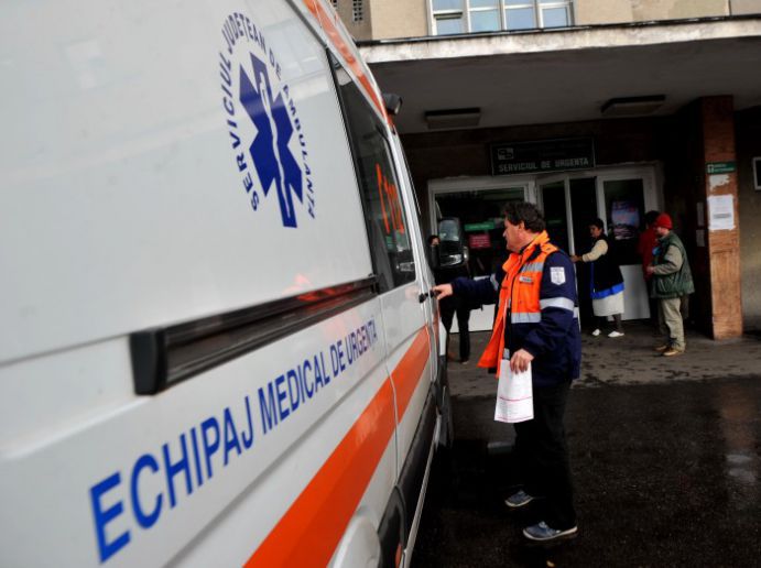 În rezultatul impactului, victima s-a ales cu o luxaţie de gleznă pe dreapta.