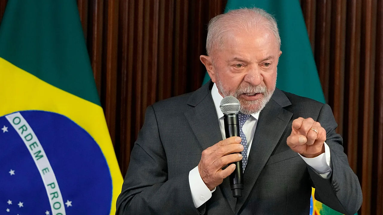 Președintele Braziliei l-a acuzat pe Trump de „piraterie” din cauza taxei de 20% în Strâmtoarea Ormuz.