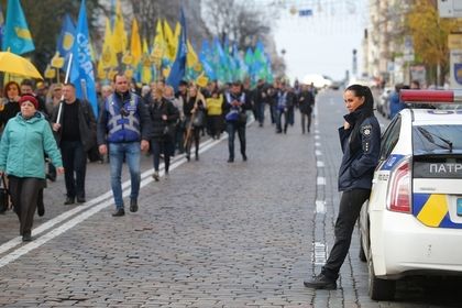 Примечательно, что это случилось с официальным лицом в центре Киева, где полно полиции.