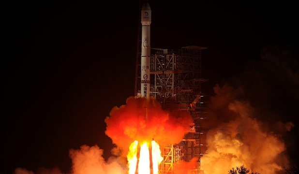China va deveni, totodată, cu misiunea Chang'e, a treia naţiune care reuşeşte o aselenizare, după SUA şi URSS.