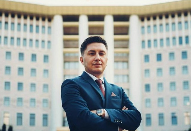 Кандидат из Молдовы от партии "Народное движение" в Палату депутатов Румынии Константин Кодряну.