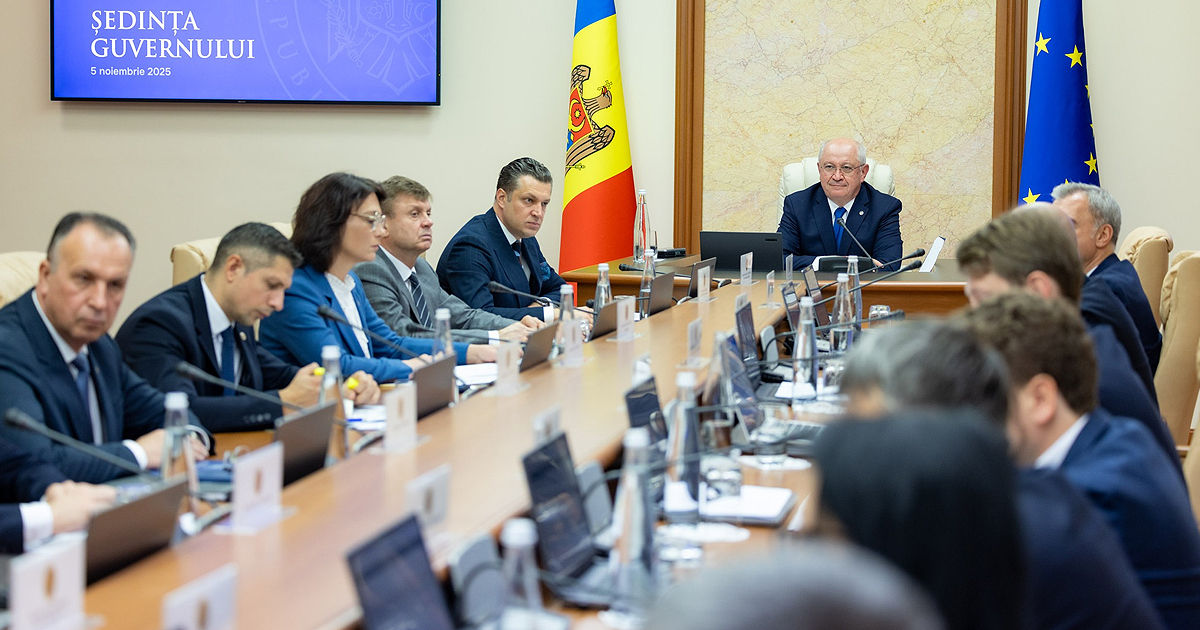 Новое правительство обещает создать армию, способную противостоять региональным вызовам.