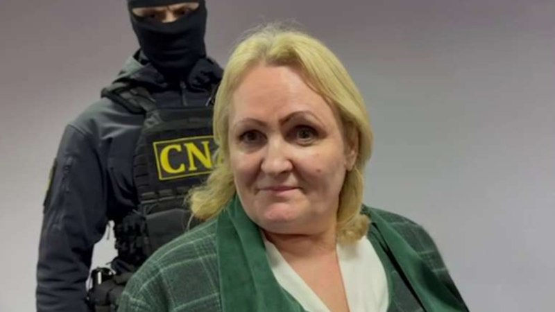 Судья Тамара Мереуцэ, в отношении которой ведётся уголовное расследование, ушла в отставку.