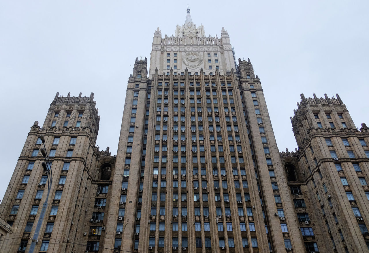 Если в Америке осложнят работу посольства, Россия готова будет принять ответные меры.