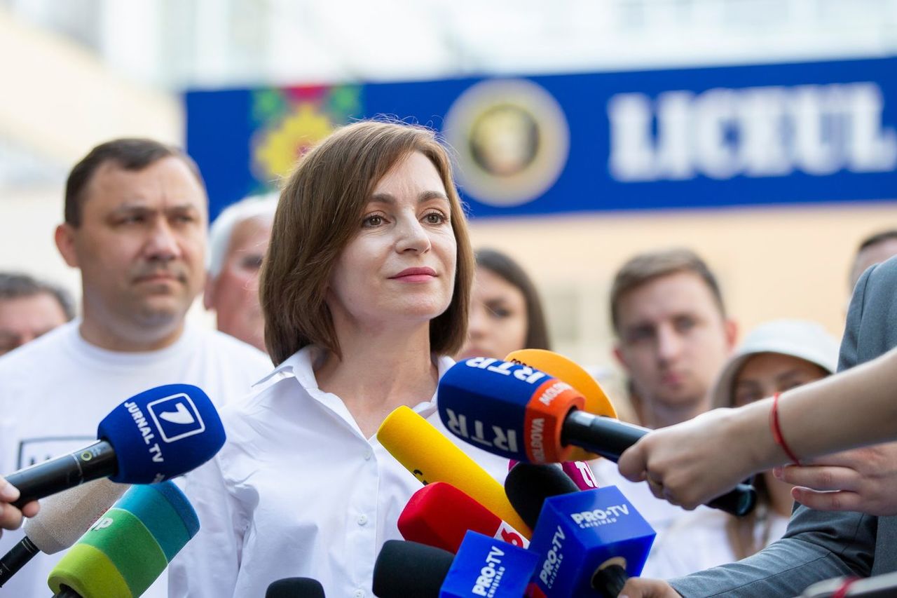 Санду поблагодарила граждан за участие в парламентских выборах. Фото: Point.md.
