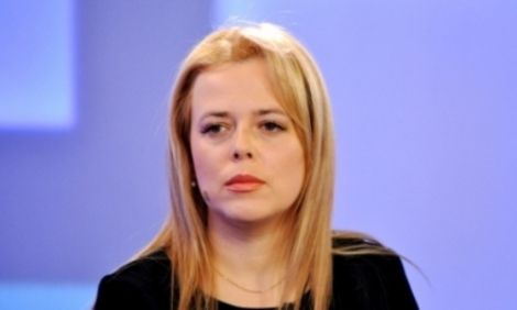 Dispute aprinse între jurnalistul Vadim Ungureanu şi avocata Ana Ursachi pe o reţea de socializare.