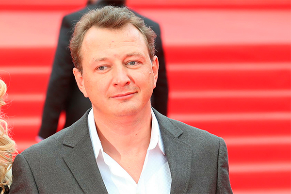 Марат Башаров больше не будет ведущим программы "Битва экстрасенсов".