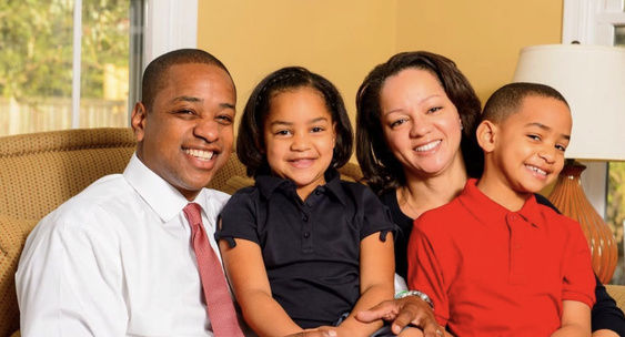 WP: Бывшего вице-губернатора штата Виргиния и его жену обнаружили мертвыми.