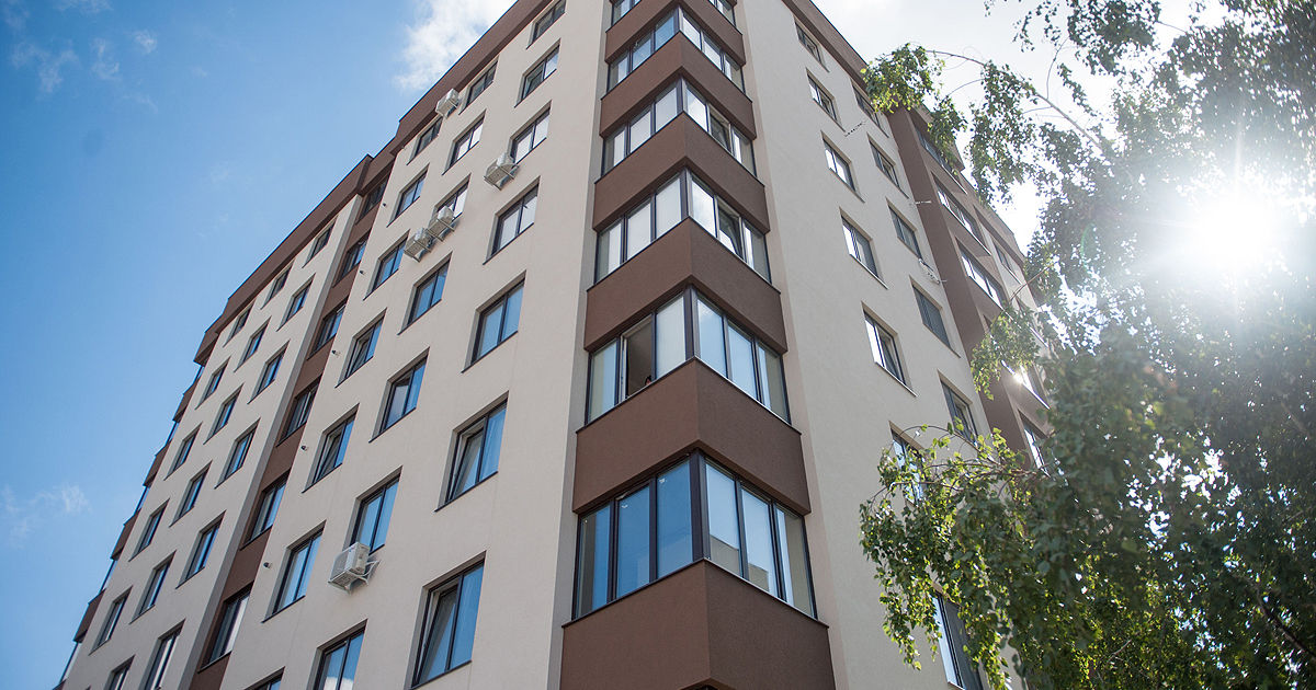 Prețurile la apartamente continuă să urce în pofida scăderii vânzărilor.