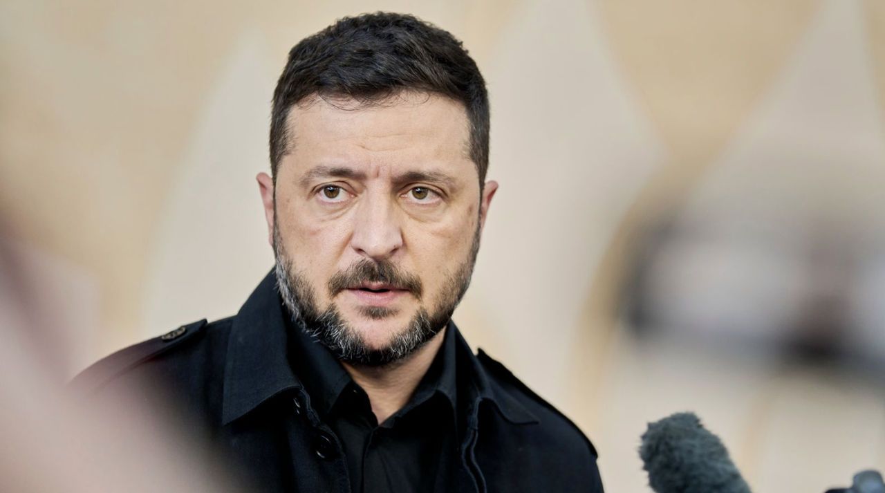 Зеленский: Украина будет превентивно бить по объектам, которые Россия использует для войны.