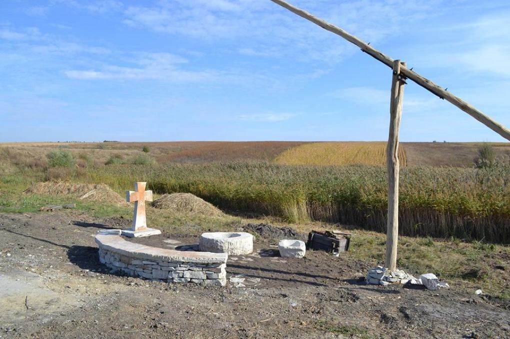 Localnicii din raionul Glodeni sunt îndemnați să dezinfecteze fântânile. Foto: vladaciobanu.com