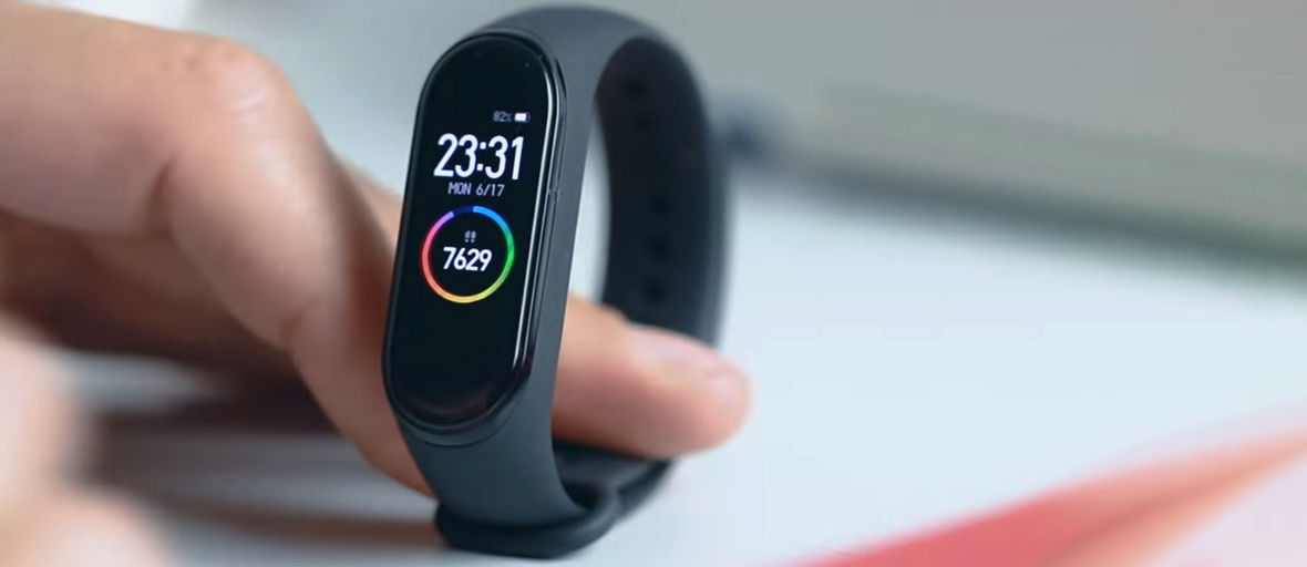 Xiaomi сделала фитнес-браслет Xiaomi Mi Band 4 ещё удобнее.