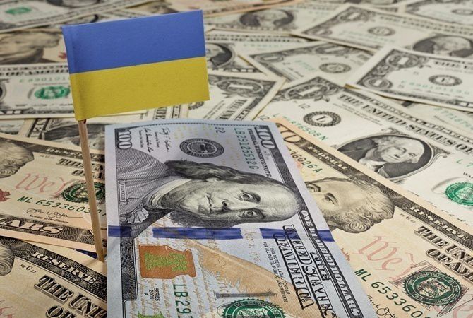 МВФ пересмотрит условия очередного транша Украине.