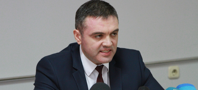 Viorel Chetraru a declarat că în cazul în care dosarele intentate pe numele unor funcționari de rang înalt vor pica în judecată, își va da demisia.